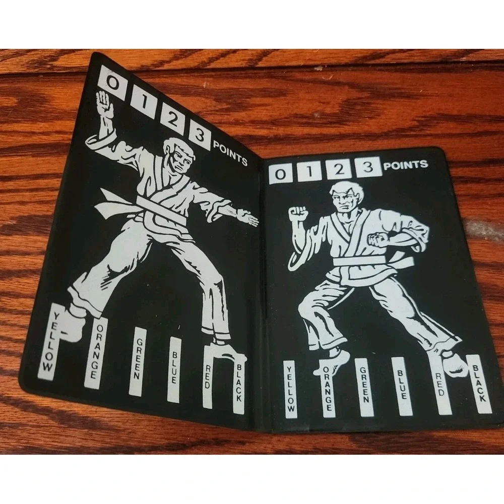 Vintage Smethport Hip Huggers Magnetic Travel Game Karate Master‎ Complete RARE